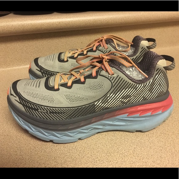 womens hoka size 8